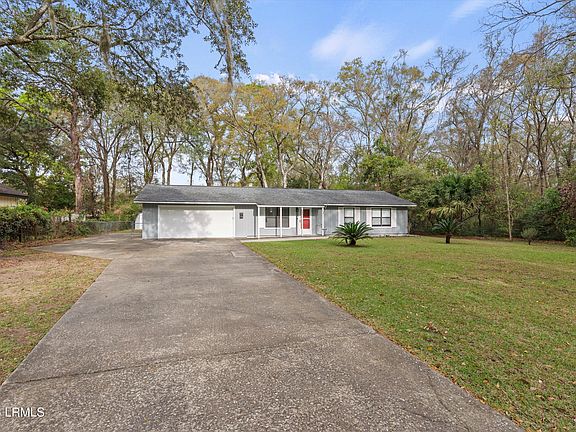 2nd image of 11 Wiggins Rd