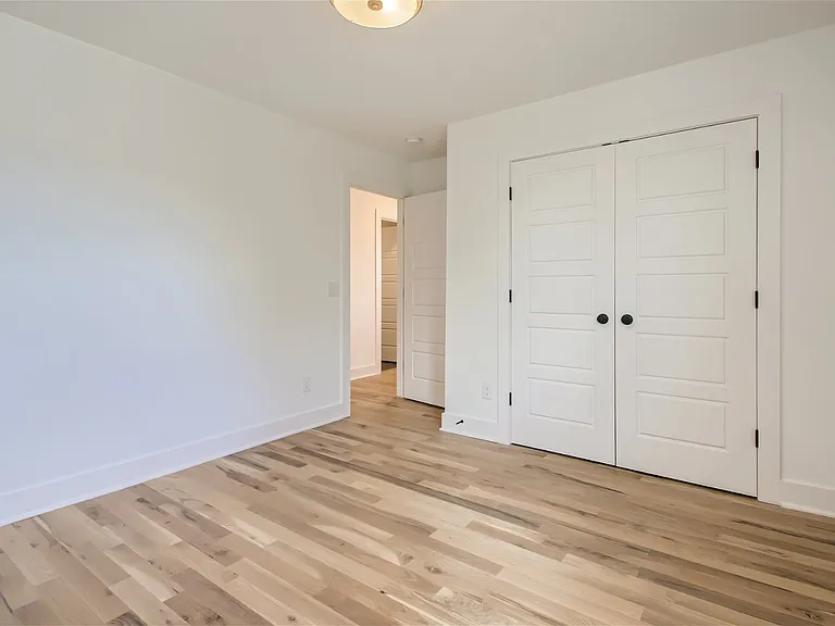428B W Bend St — Photo 23