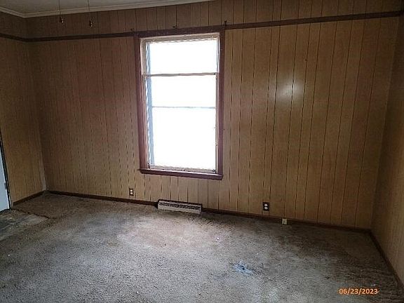 5th image of 113 S Orange St