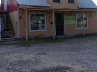 912 N Front St, Mathis, TX 78368