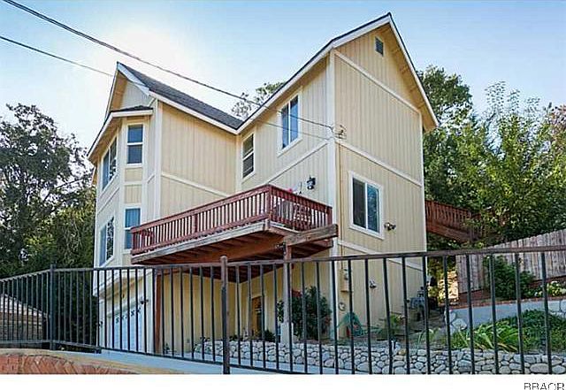 1st image of 210 Balsam Ln