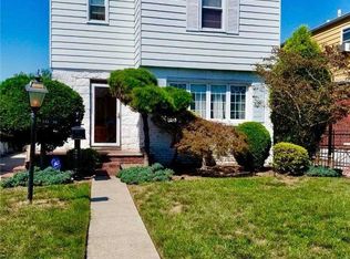 115-96 225th St, Cambria Heights, NY 11411