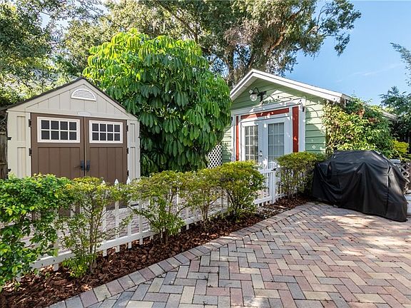 4th image of 3609 W Santiago St