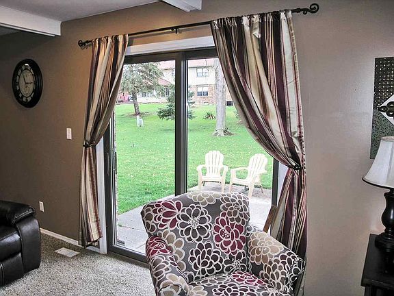 5th image of 520 Boutell Dr