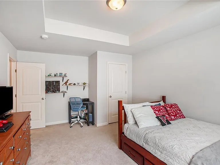 290 Turtle Creek Dr — Photo 15