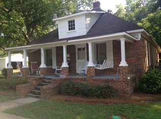 105 Dennis St, Union Point, GA 30669