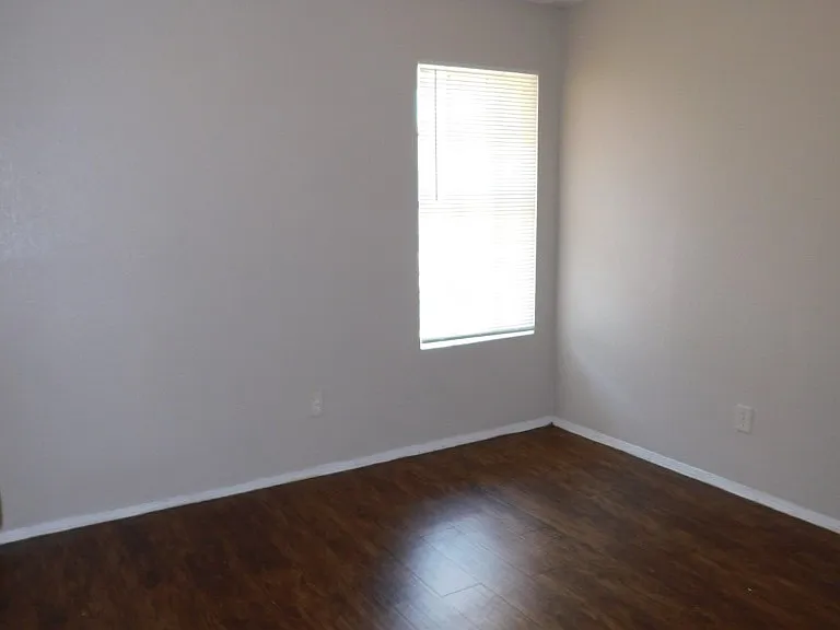 2223 Katy Ln #2223B — Photo 5