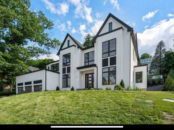 28 Newtonville Ave, Newton, MA 02458