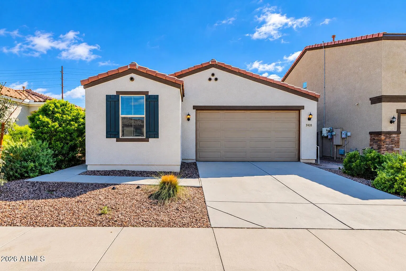 3 bed, 2.0 bath, 1945 sqft, $2,250 — Photo 2