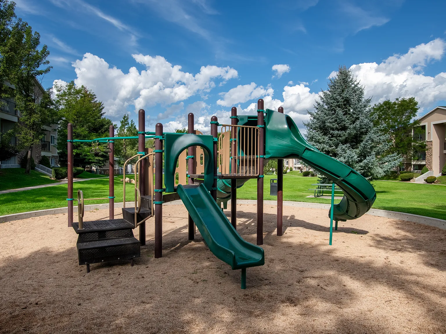 Wing Pointe/Greenfield — Photo 4