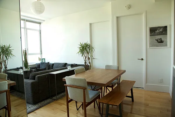 Sold by Cargon Realty | media 20