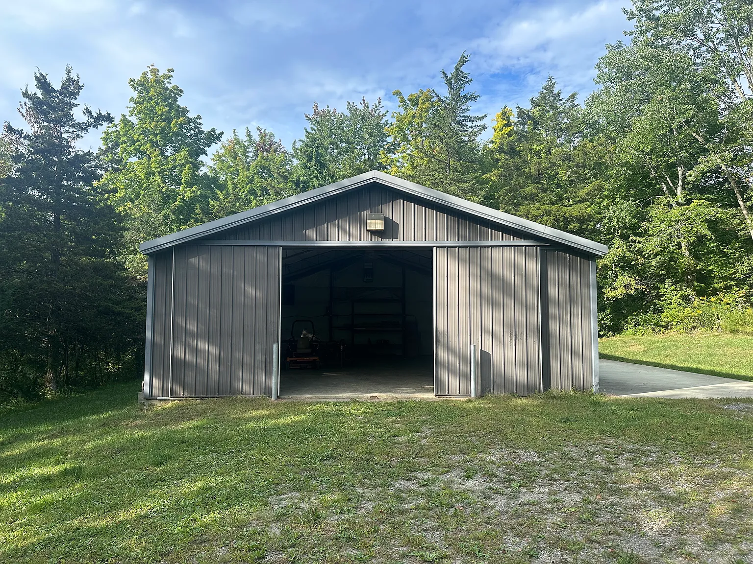 Studio, 1000 sqft, $2,000 — Photo 1