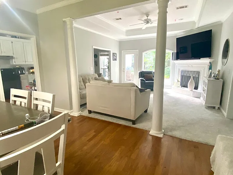 105 Vinson Cv — Photo 12