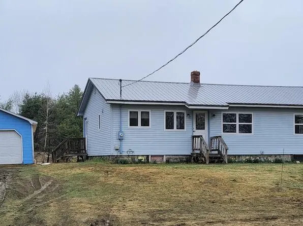 863 State Highway, Parkman, ME 04443