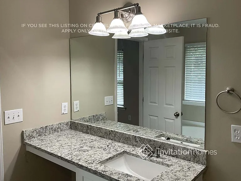 2230 Valley Creek Dr — Photo 14