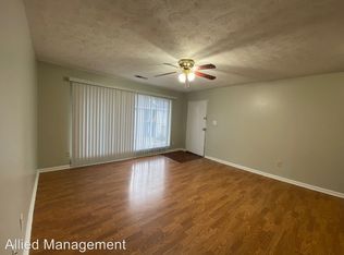 2008 Cambridge Dr APT 5B, Lexington, KY 40504