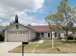 27849 Cherry Creek Dr, Santa Clarita, CA 91354