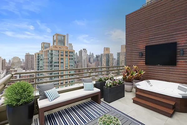 Rented by Nest Seekers International | media 18