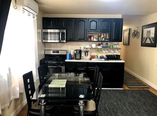7712 162nd St, Fresh Meadows, NY 11366