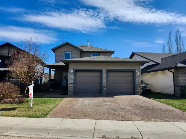 31 Oaklands Cres, Red Deer, AB T4P 0C4
