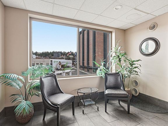 4th image of 169 S Stevens St