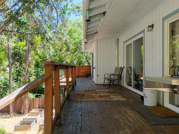 3rd image of 60 Ridgetop Dr