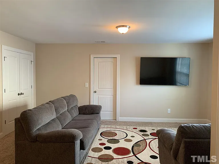 241 Sweet Violet Dr — Photo 18