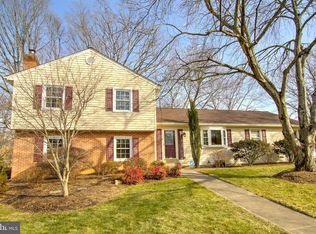 4363 Harvester Farm Ln, Fairfax, VA 22032
