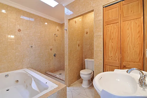 Rented by Corcoran | media 20