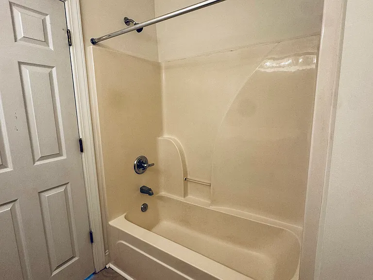 2037 Silvercrest Dr #B — Photo 17