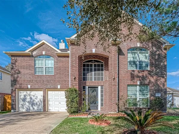 835 Stevens Creek Ln, Richmond, TX 77469