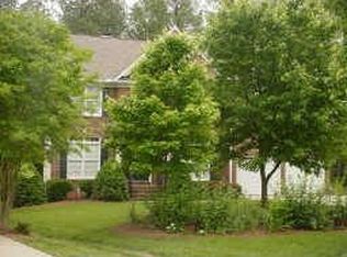 108 Peckskill Ct, Cary, NC 27519