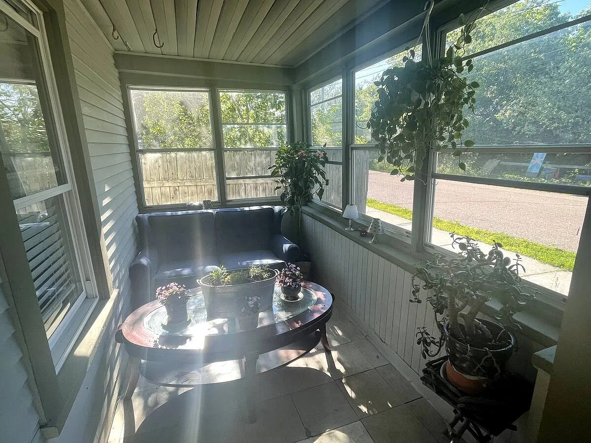 1 bed, 650 sqft, $1,900 — Photo 4