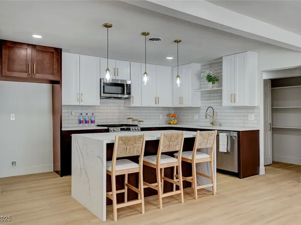 2108 Lenwood Ave, North Las Vegas, NV 89030