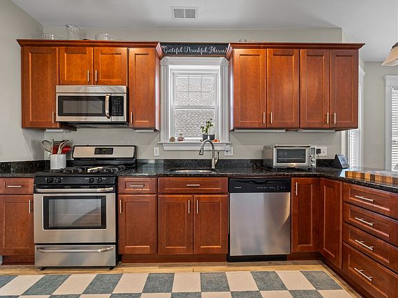 5th image of 53 Montvale St #2