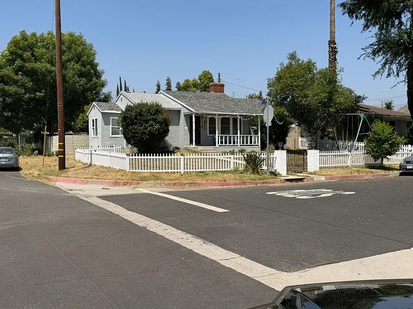 10427 Margate St, North Hollywood, CA 91601