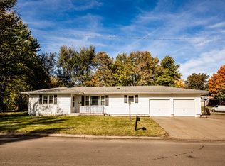 1005 Cottonwood St, Junction City, KS 66441