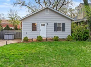 1030 Dolores Ave, Saint Louis, MO 63132