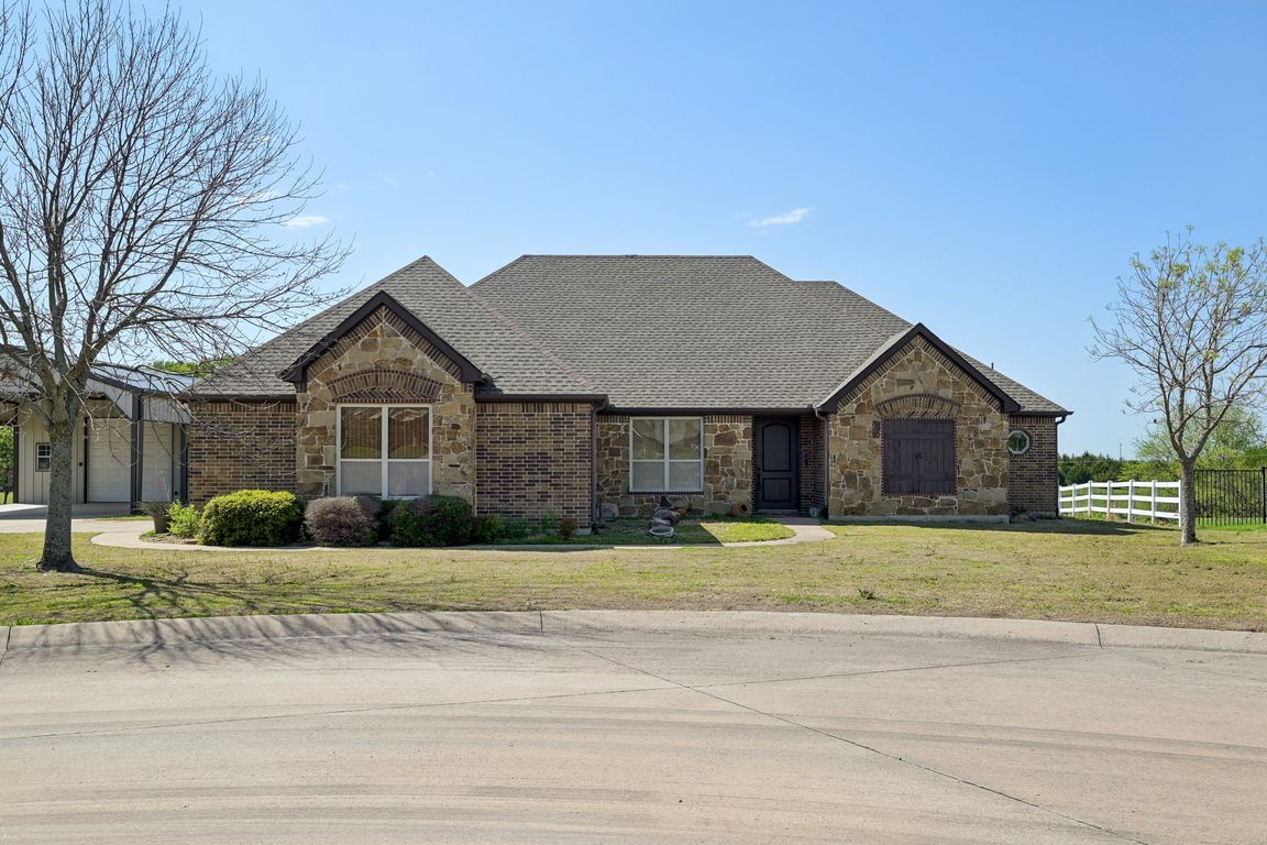 Hubbard Cir-1104-001.jpg