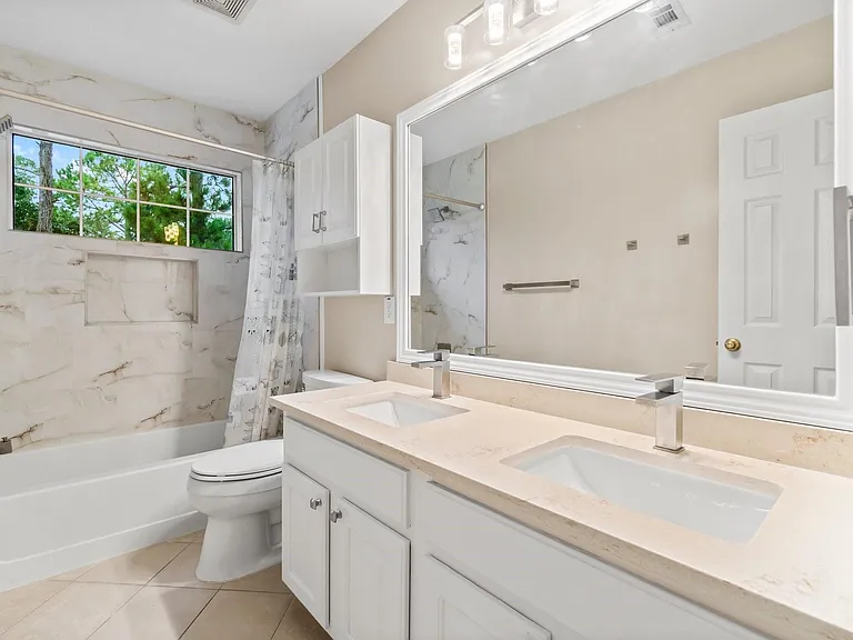 83 Terraglen Dr — Photo 27