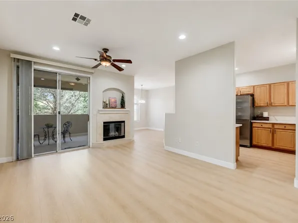 3555 Meridale Dr Unit 2160, Las Vegas, NV 89147