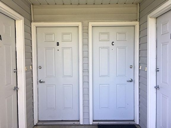 4th image of 209 E Veterans St #19282591