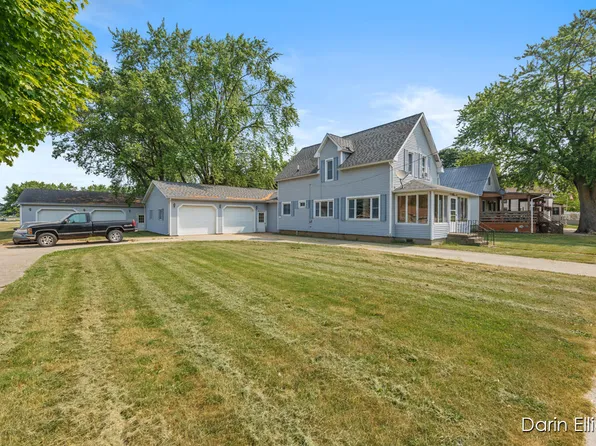 214 E Lincoln St, Pewamo, MI 48873