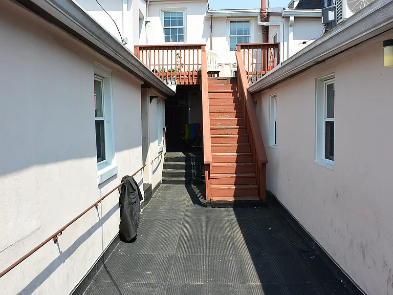 922 Light St #A — Photo 7