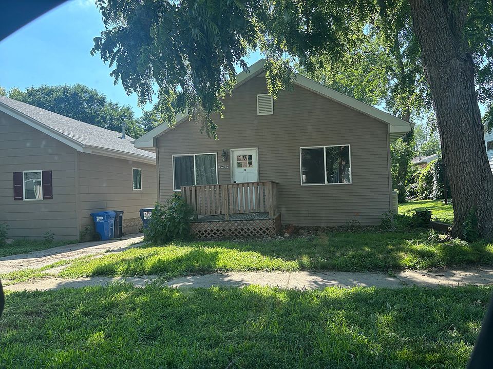 1st image of 1909 S Spring Ave