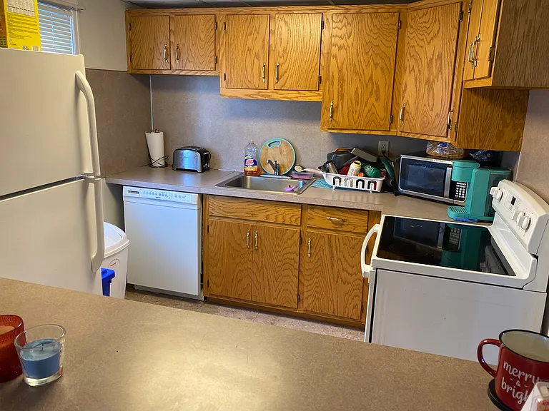 511 W Broad St #6 — Photo 6
