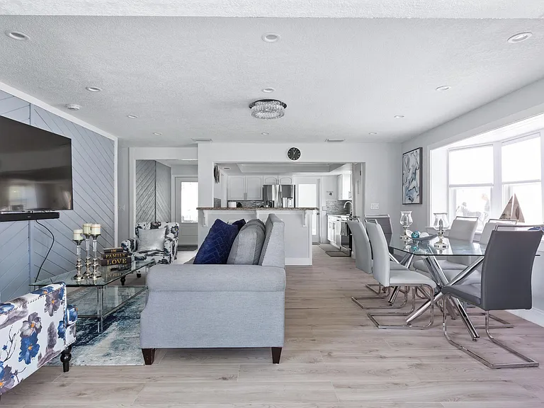 10044 Dasheen Ave — Photo 2