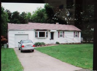 1119 Nugent Ave, Bay Shore, NY 11706