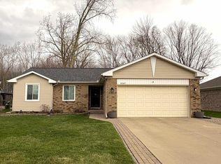 31267 Louise Dr, Chesterfield, MI 48047