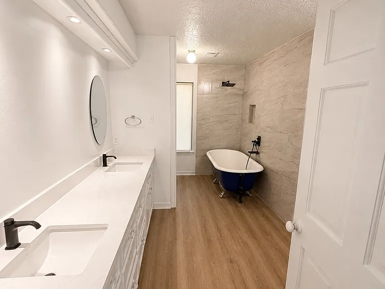 7218 Holder Forest Ct — Photo 31